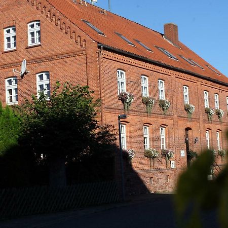 Отель Alte Schule Schnackenburg Экстерьер фото